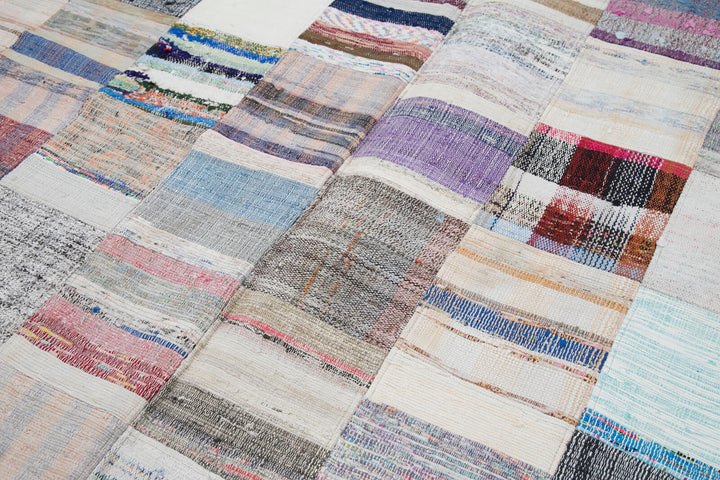 7x10 White Kilim Patchwork Rug - 30370