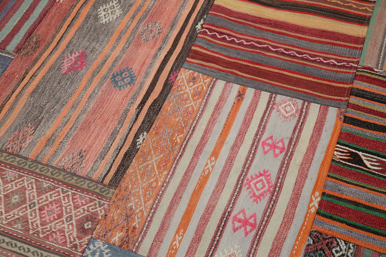 7x10 Multicolor Kilim Patchwork Rug - 30472