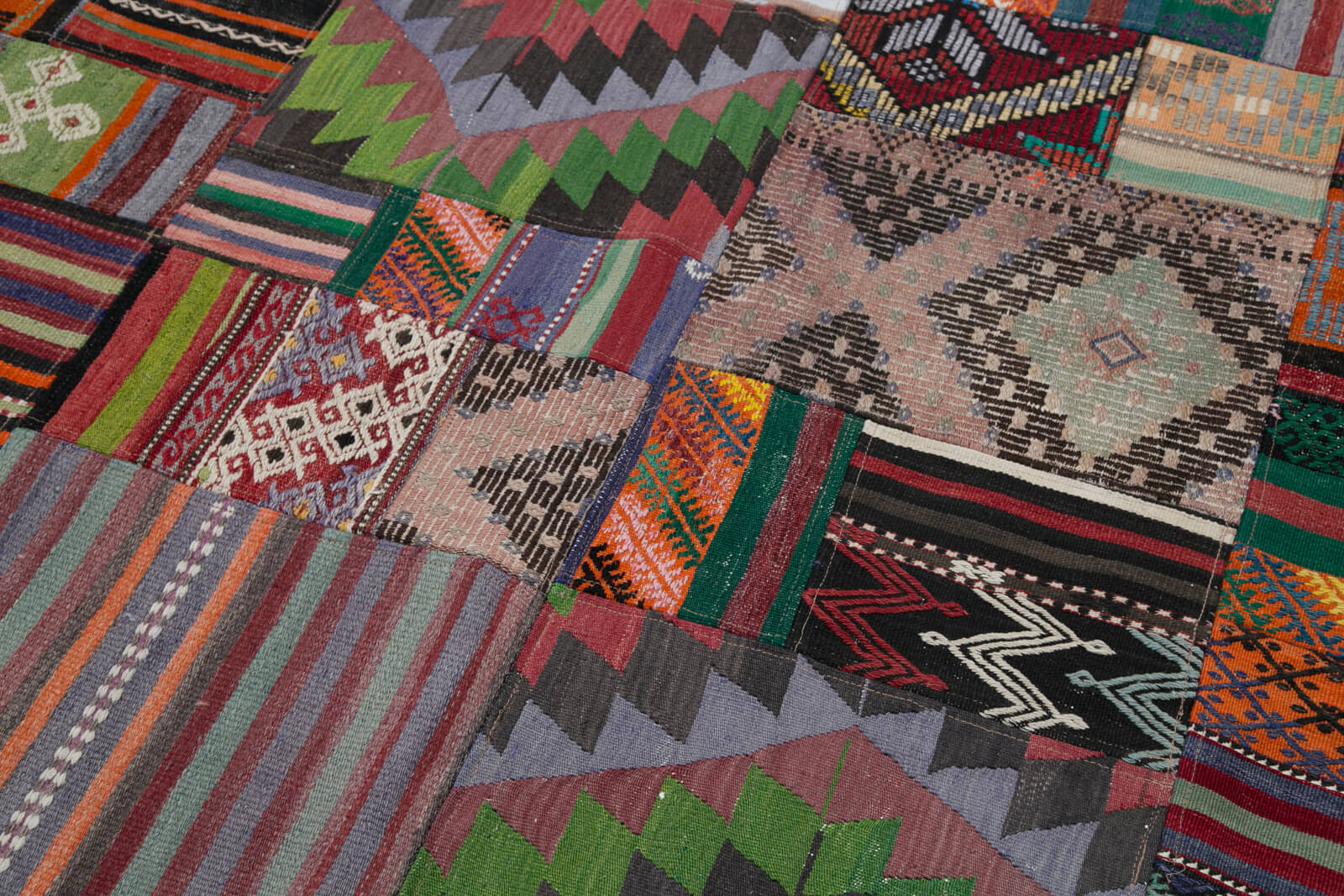 7x10 Multicolor Kilim Patchwork Rug - 30474