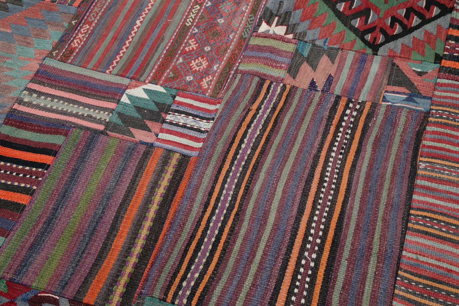 7x10 Multicolor Kilim Patchwork Rug - 30488