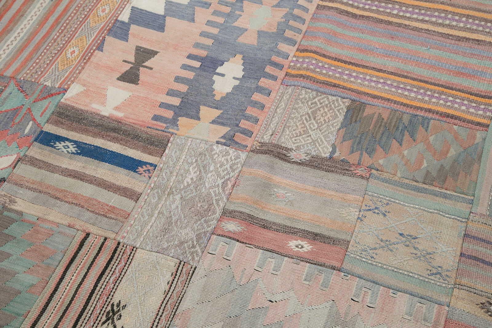 7x10 Beige Kilim Patchwork Rug - 30504