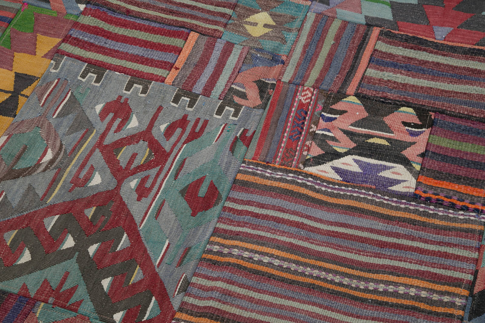 7x10 Multicolor Kilim Patchwork Rug - 30520
