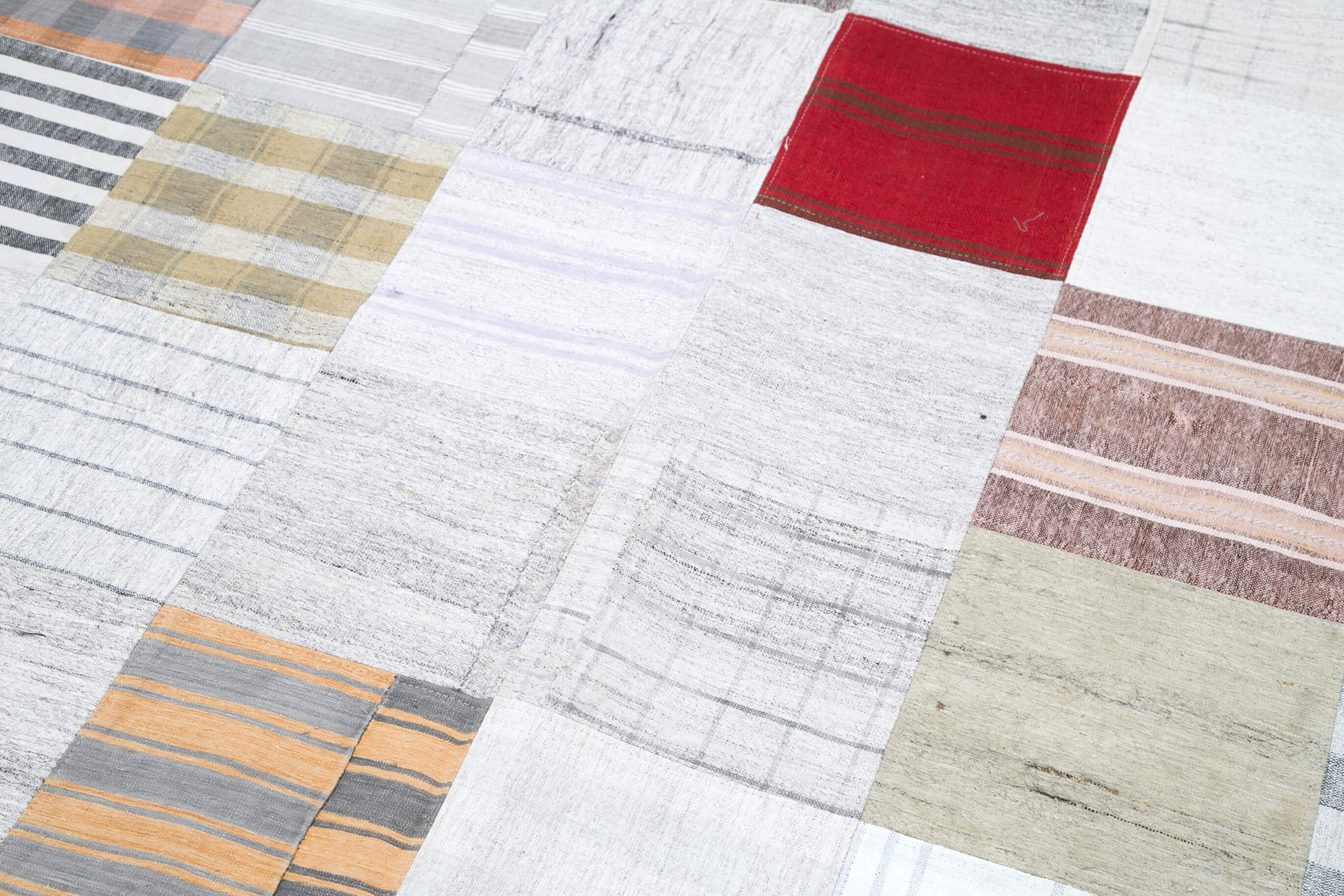 8x10 White Kilim Patchwork Rug - 30532
