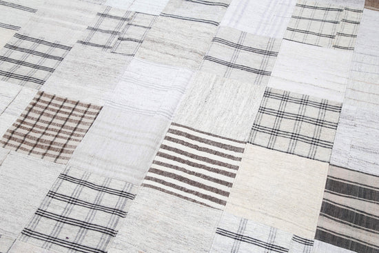 8x10 White Kilim Patchwork Rug - 30536