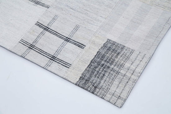 8x10 White Kilim Patchwork Rug - 30537