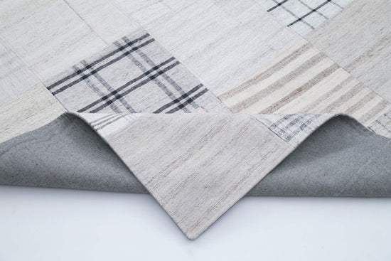 8x10 White Kilim Patchwork Rug - 30540