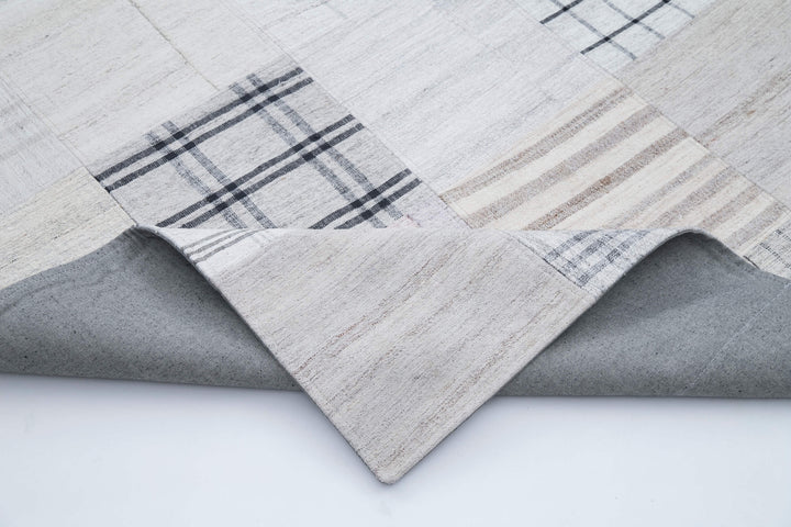 8x10 White Kilim Patchwork Rug - 30540