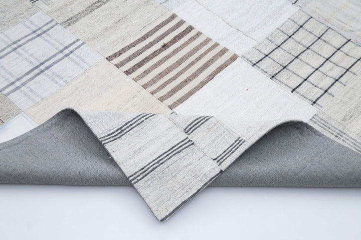 8x10 White Kilim Patchwork Rug - 30543