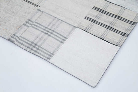 8x10 White Kilim Patchwork Rug - 30544