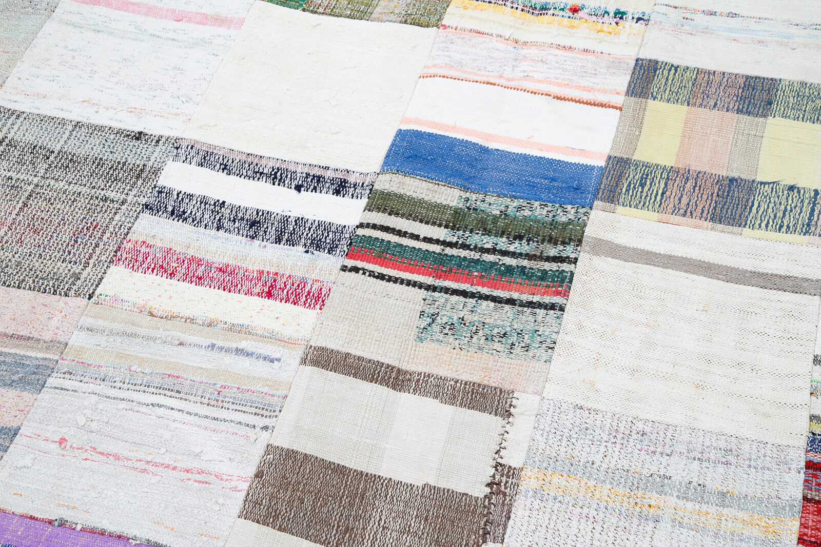 8x11 White Kilim Patchwork Rug - 30555