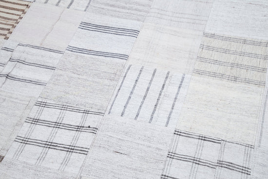 8x11 White Kilim Patchwork Rug - 30570