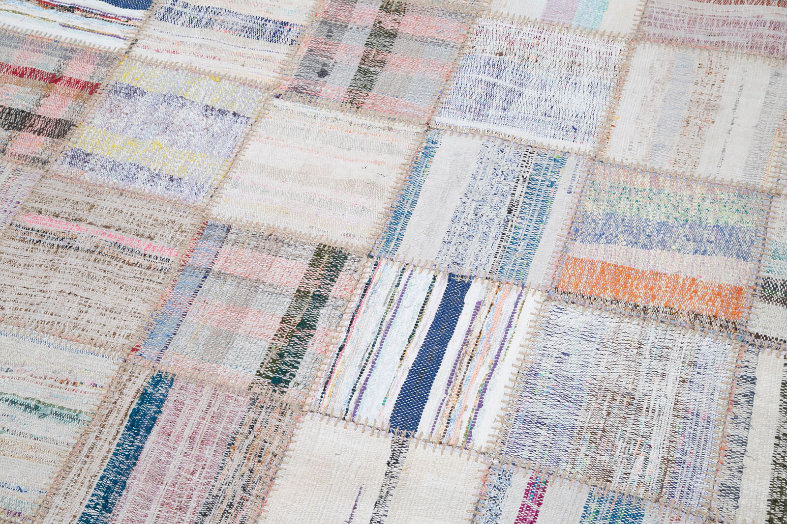 6x10 Beige Kilim Patchwork Rug - 30602
