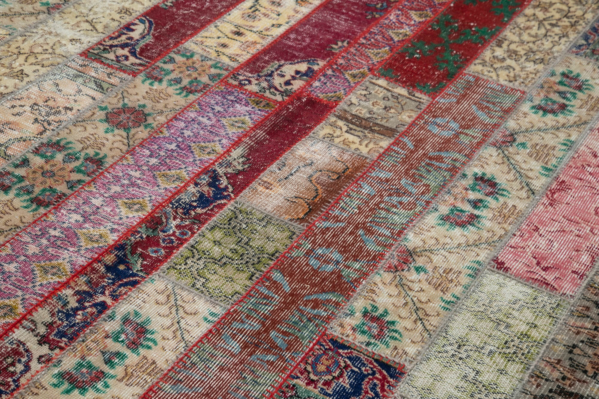 7x10 Multicolor Modern Patchwork Rug - 30995