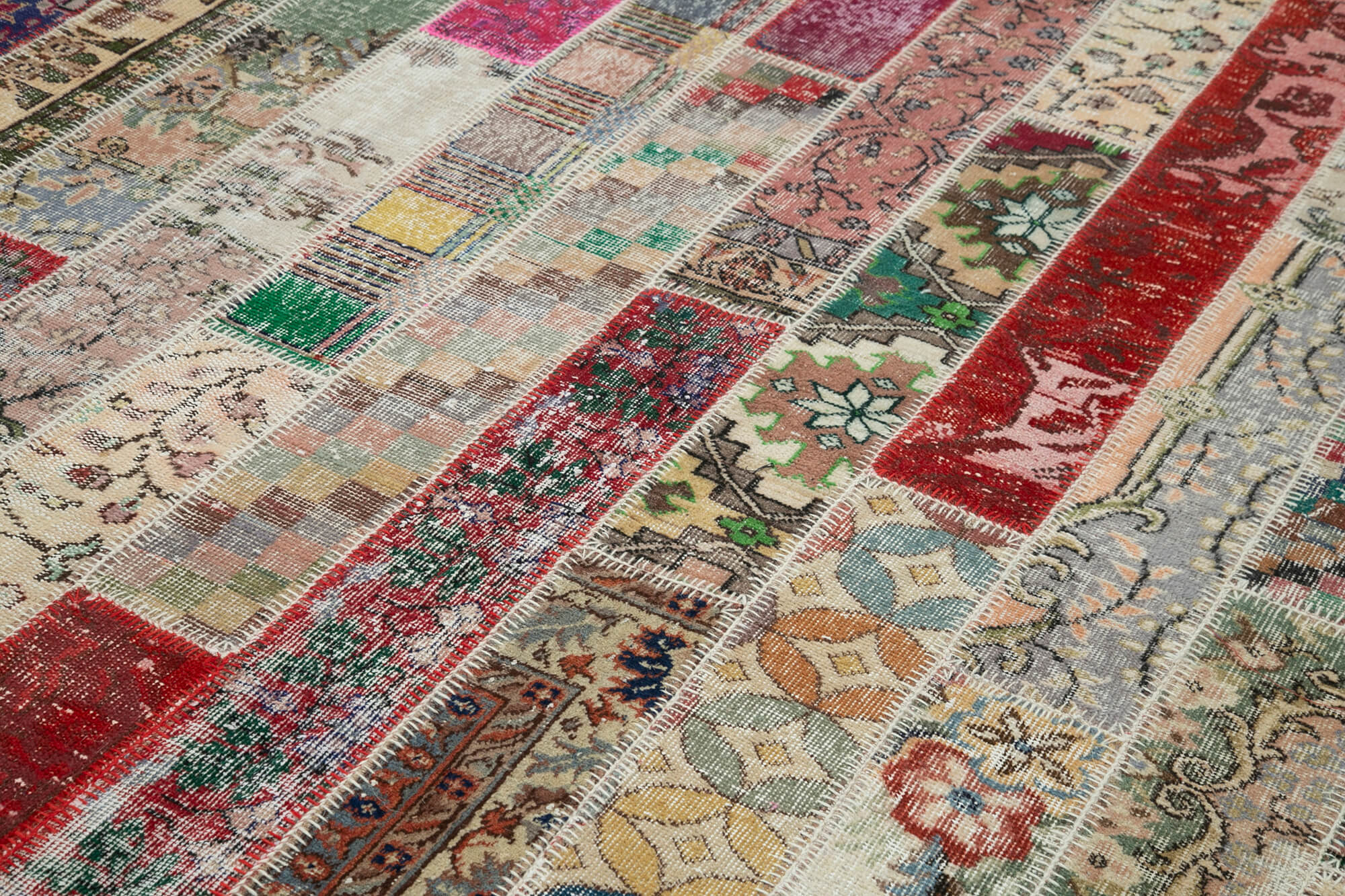 7x10 Multicolor Modern Patchwork Rug - 31005