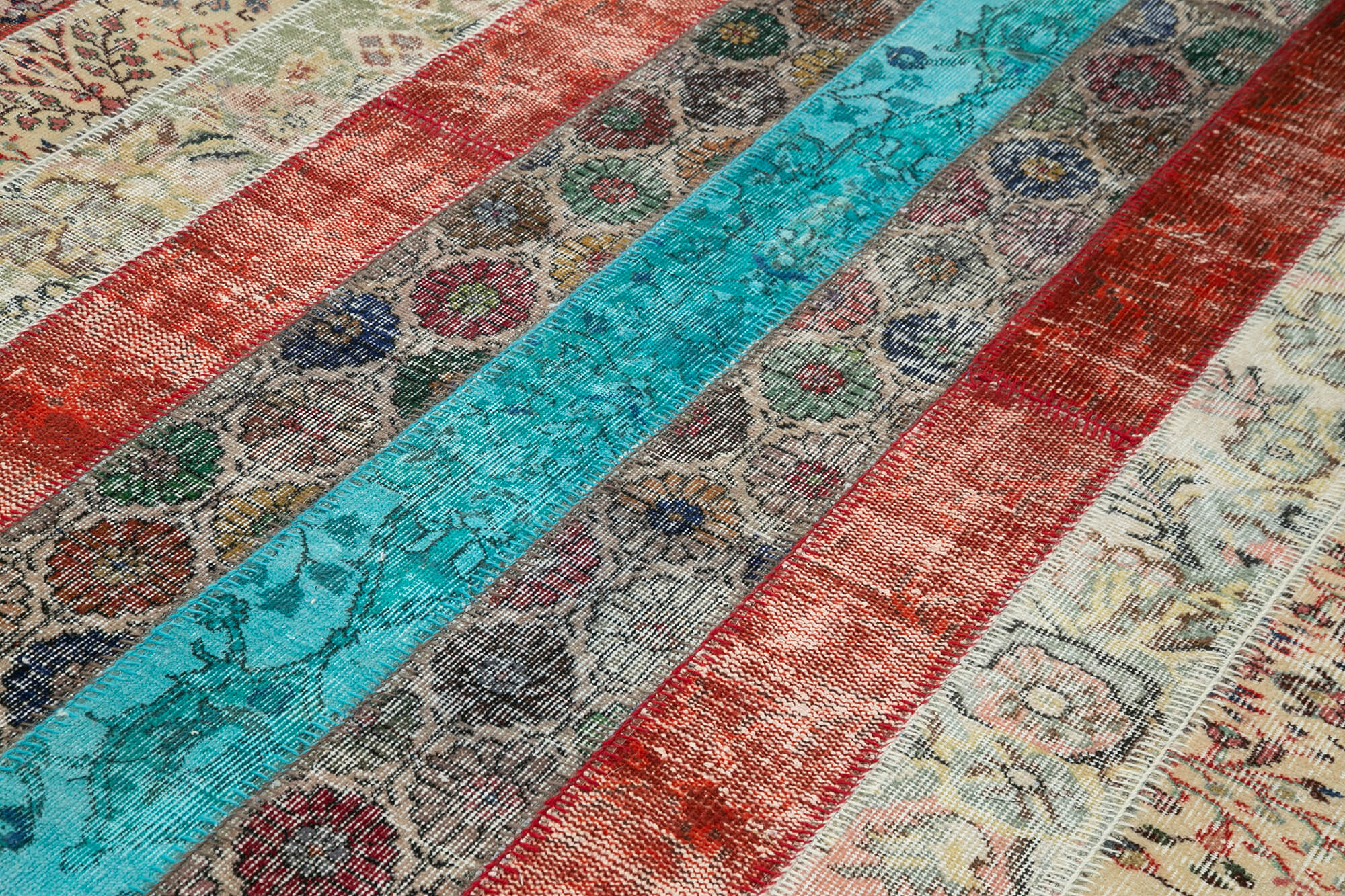7x10 Red Modern Patchwork Rug - 31012