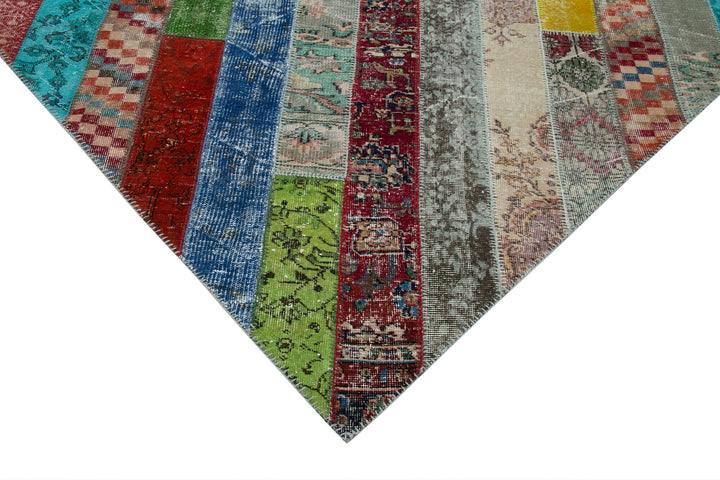 7x10 Multicolor Modern Patchwork Rug - 31016