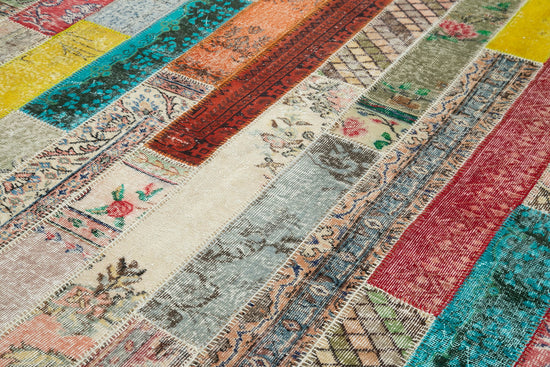 7x10 Multicolor Modern Patchwork Rug - 31027