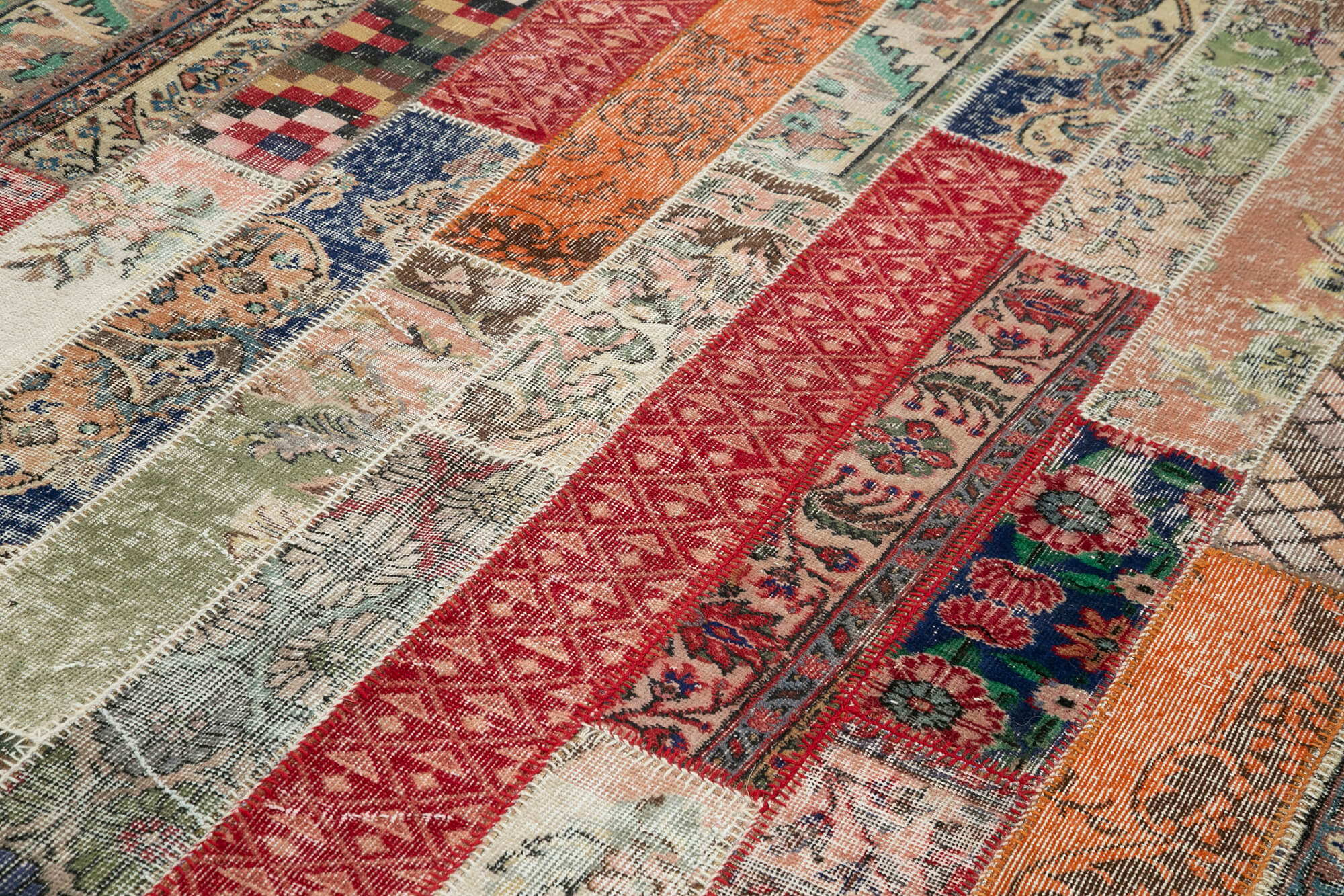 7x10 Red Modern Patchwork Rug - 31029