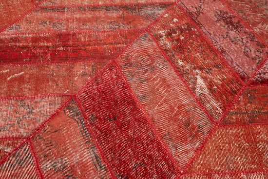 7x10 Red Modern Patchwork Rug - 31035