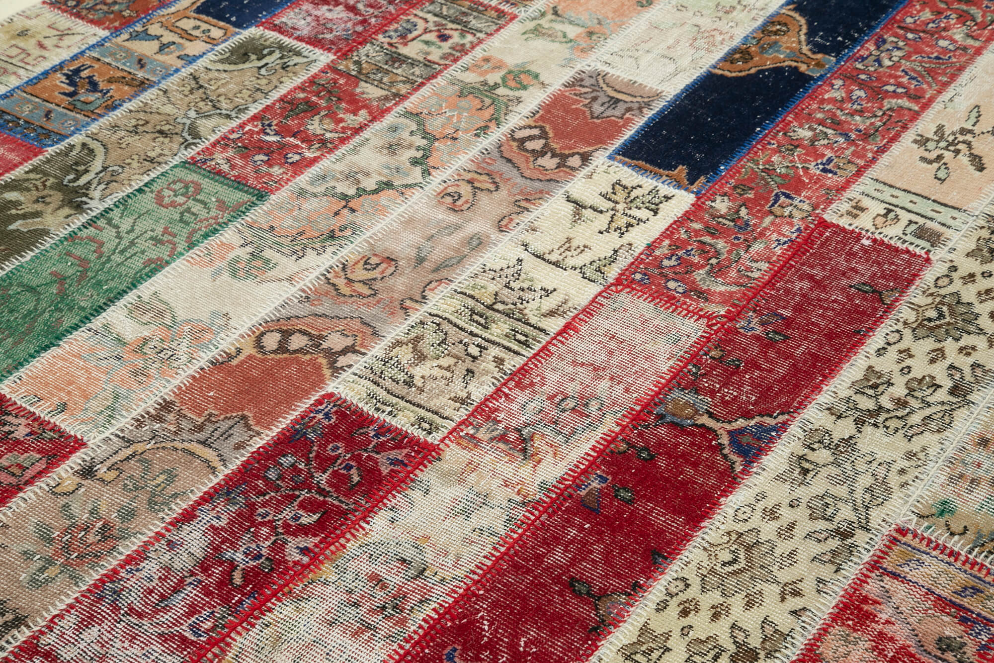7x10 Multicolor Modern Patchwork Rug - 31054