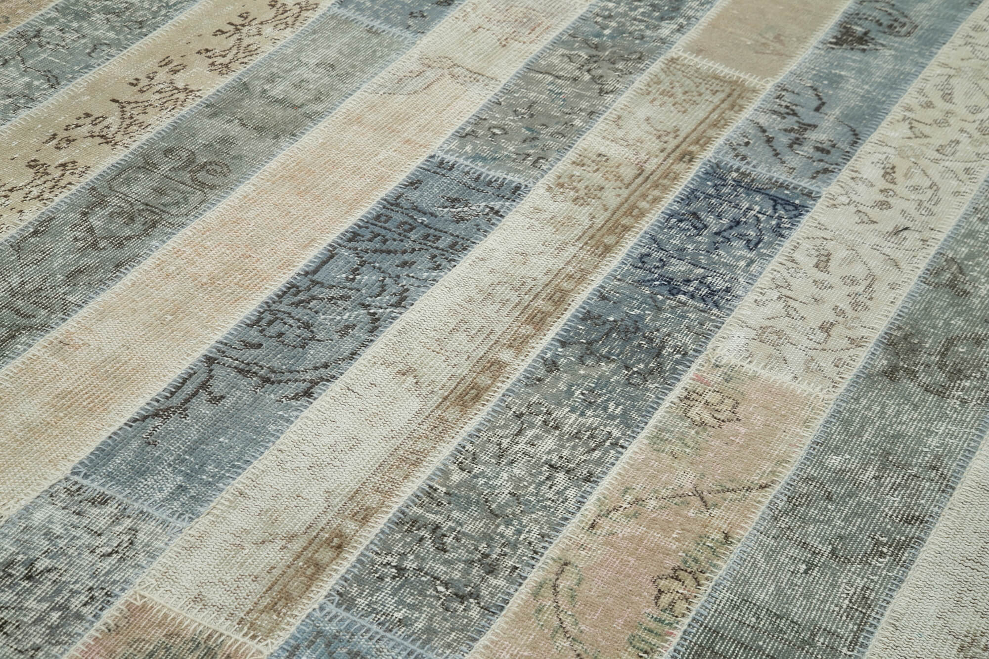7x10 Grey Modern Patchwork Rug - 31059