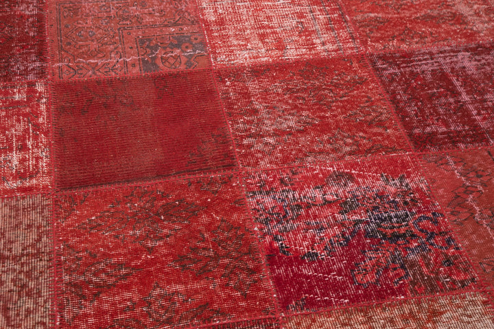6x10 Red Modern Patchwork Rug - 31060