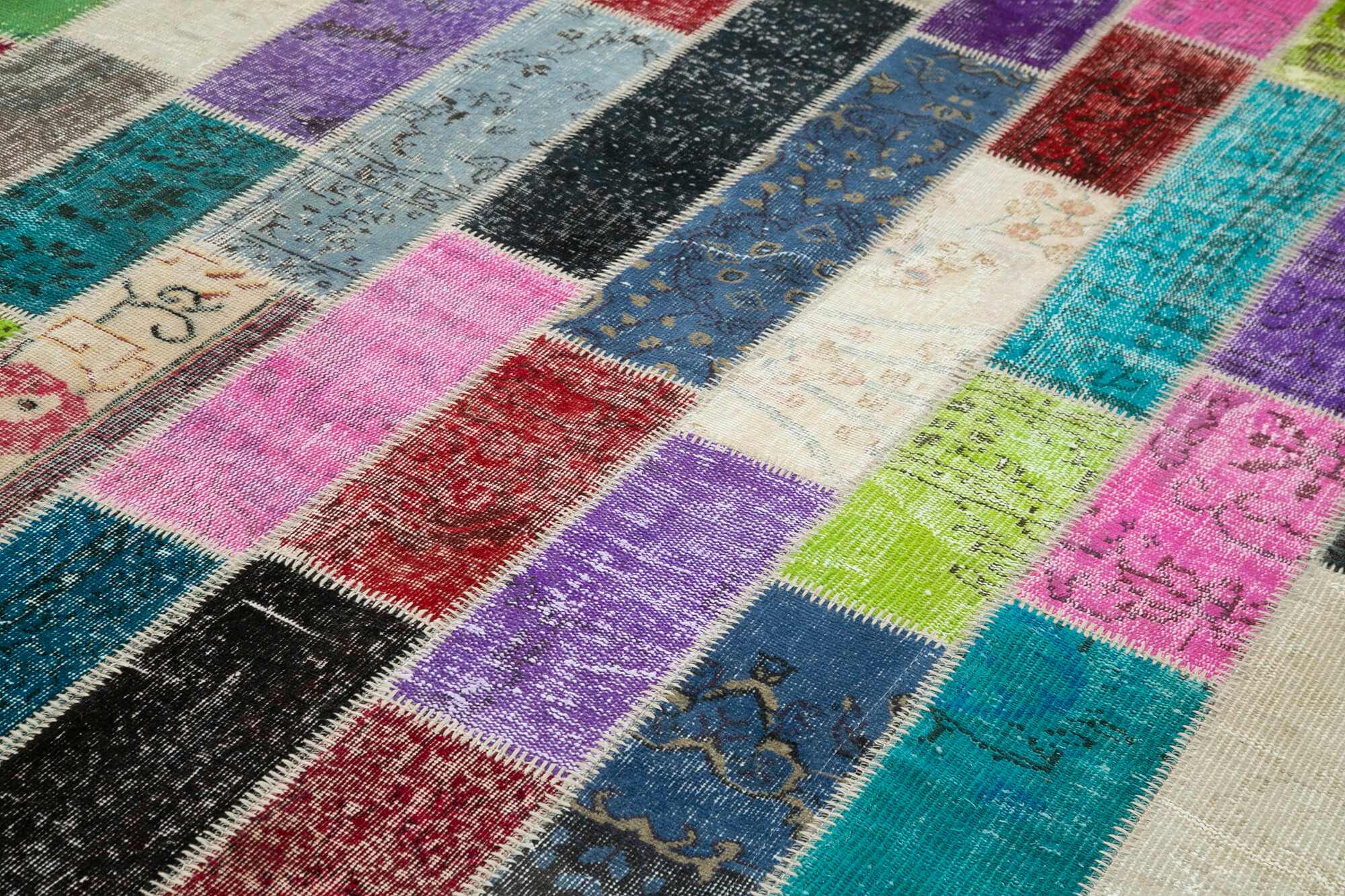 6x10 Multicolor Modern Patchwork Rug - 31063