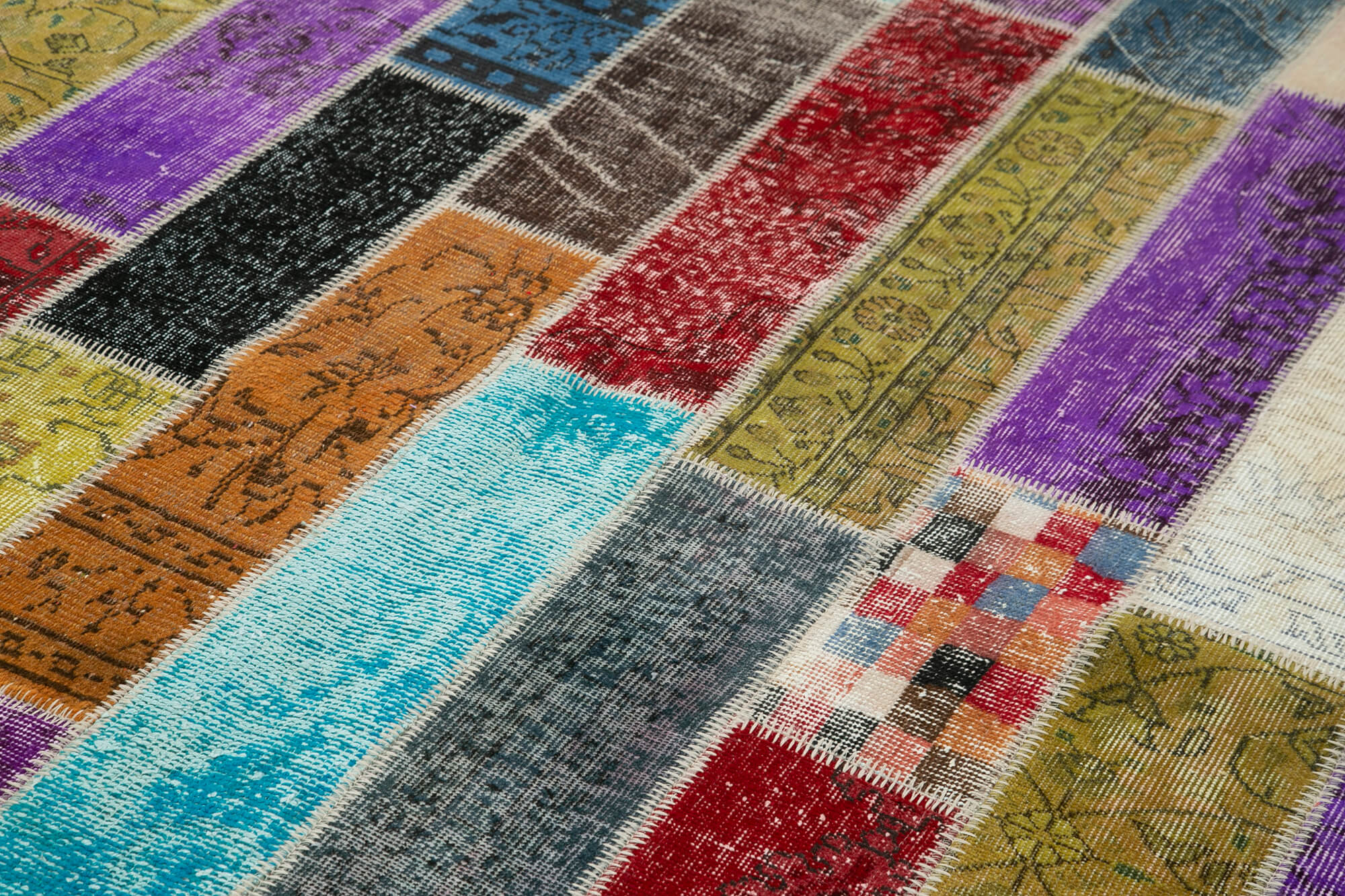 7x10 Multicolor Modern Patchwork Rug - 31072