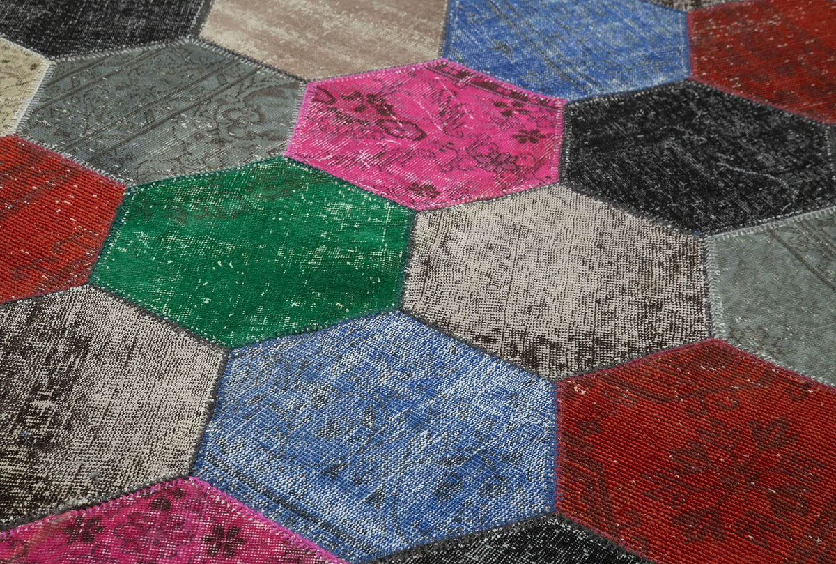 7x10 Multicolor Modern Patchwork Rug - 31075