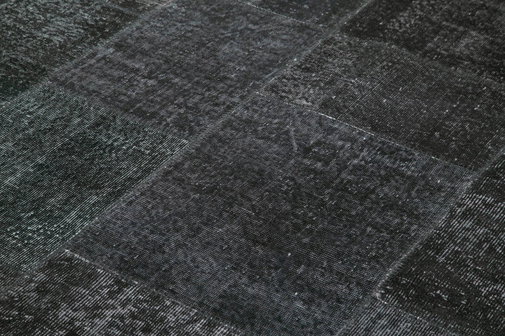 6x10 Black Patchwork Rug - 31438