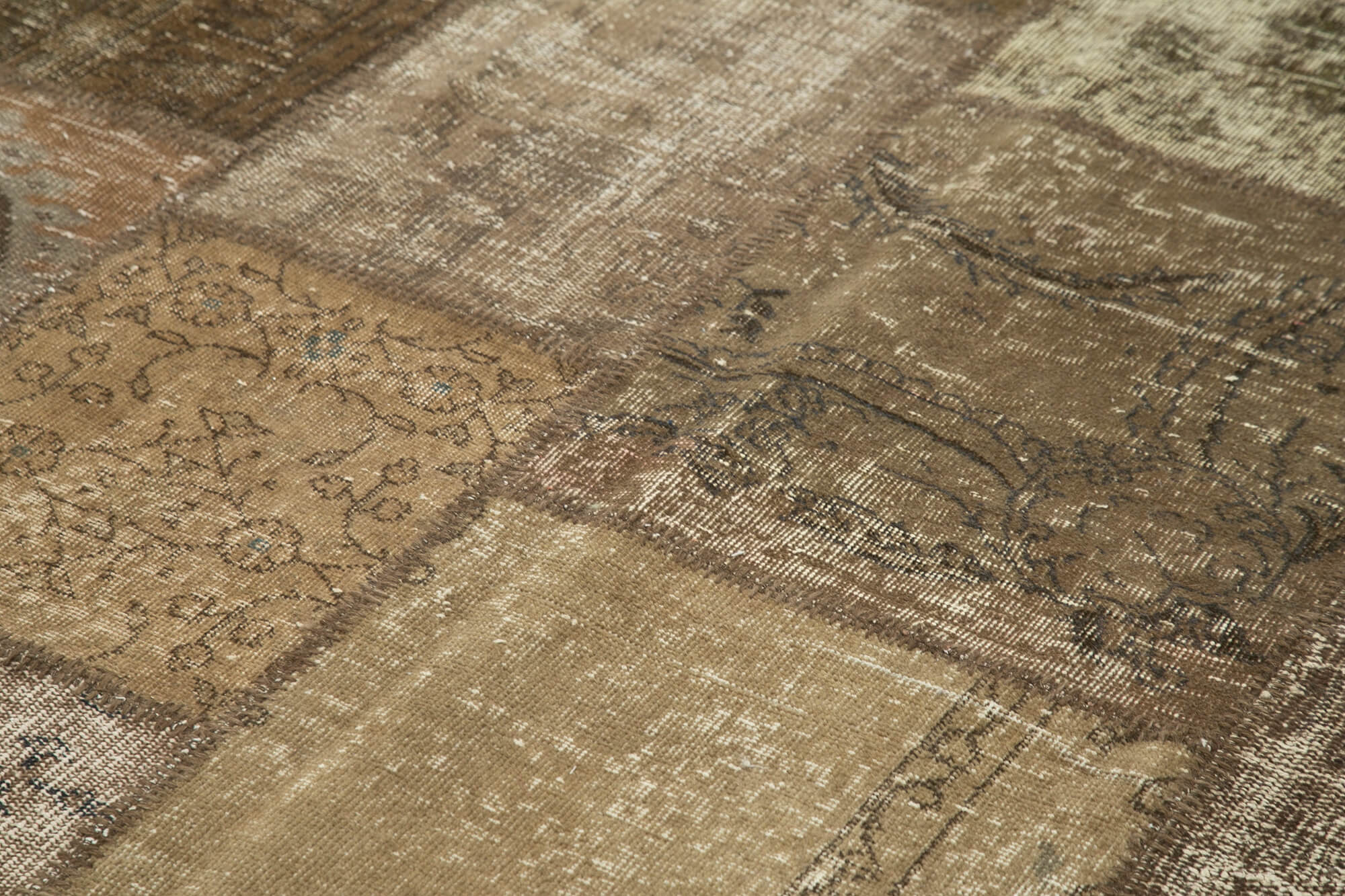 6x10 Brown Patchwork Rug - 31448
