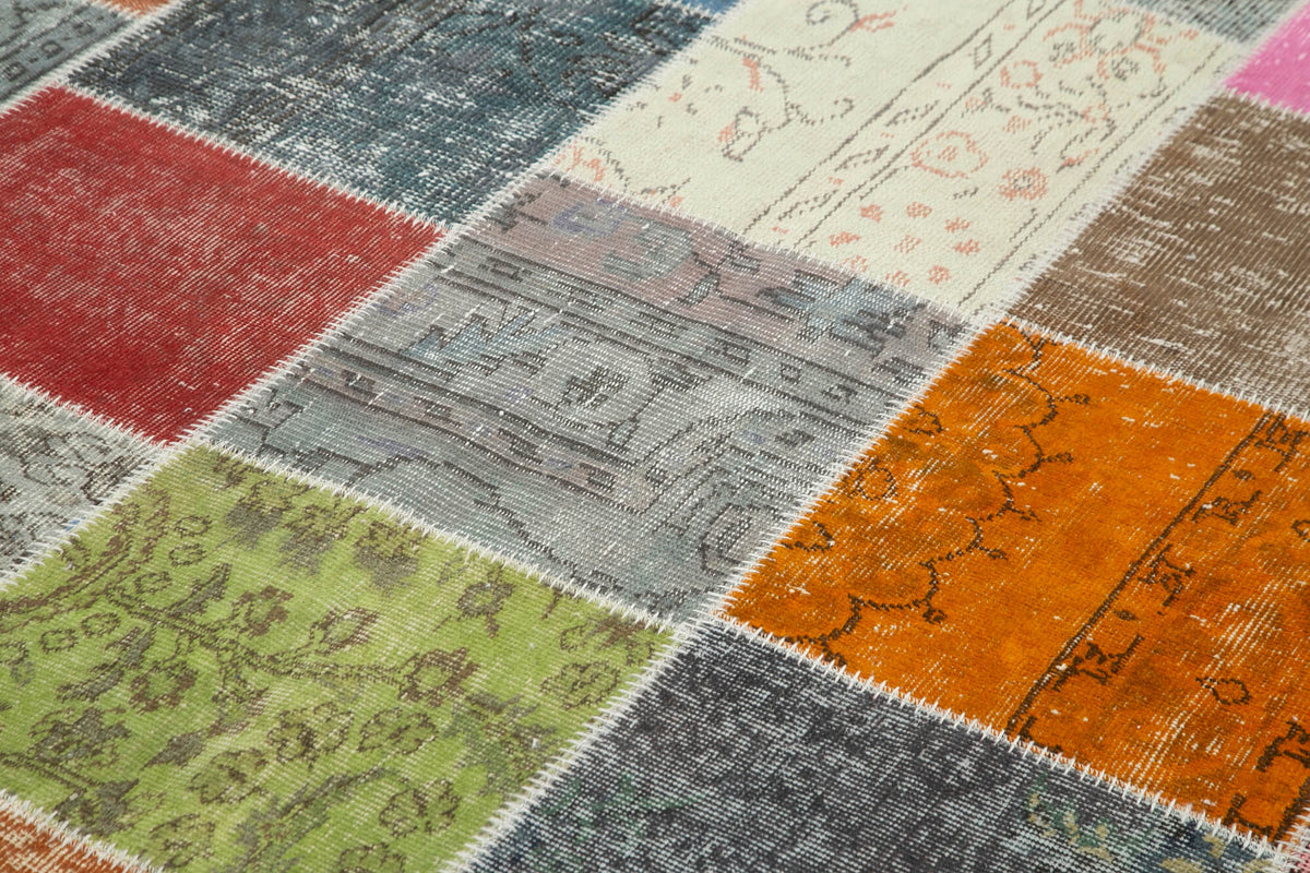 7x10 Multicolor Patchwork Rug - 31471