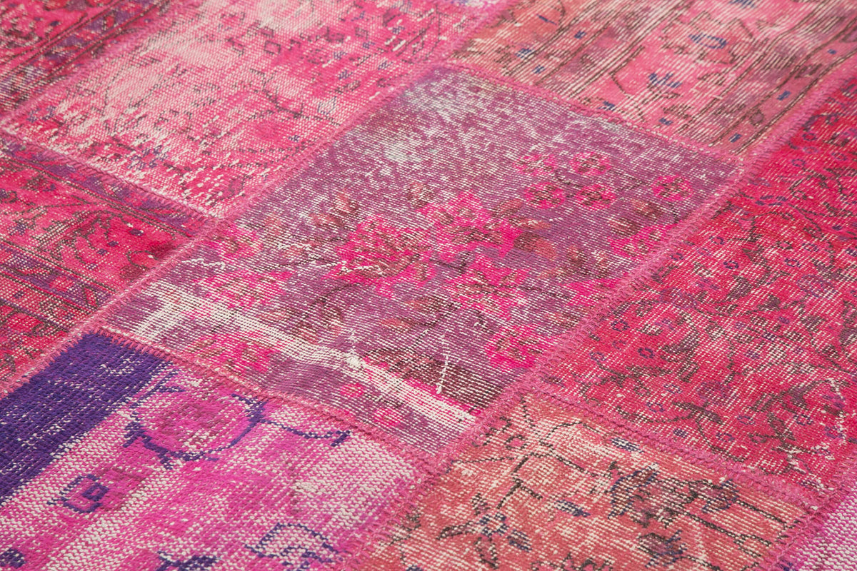 6x10 Pink Turkish Patchwork Rug - 31587