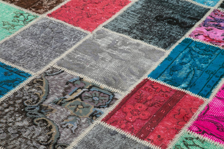 7x10 Multicolor Patchwork Rug - 31629