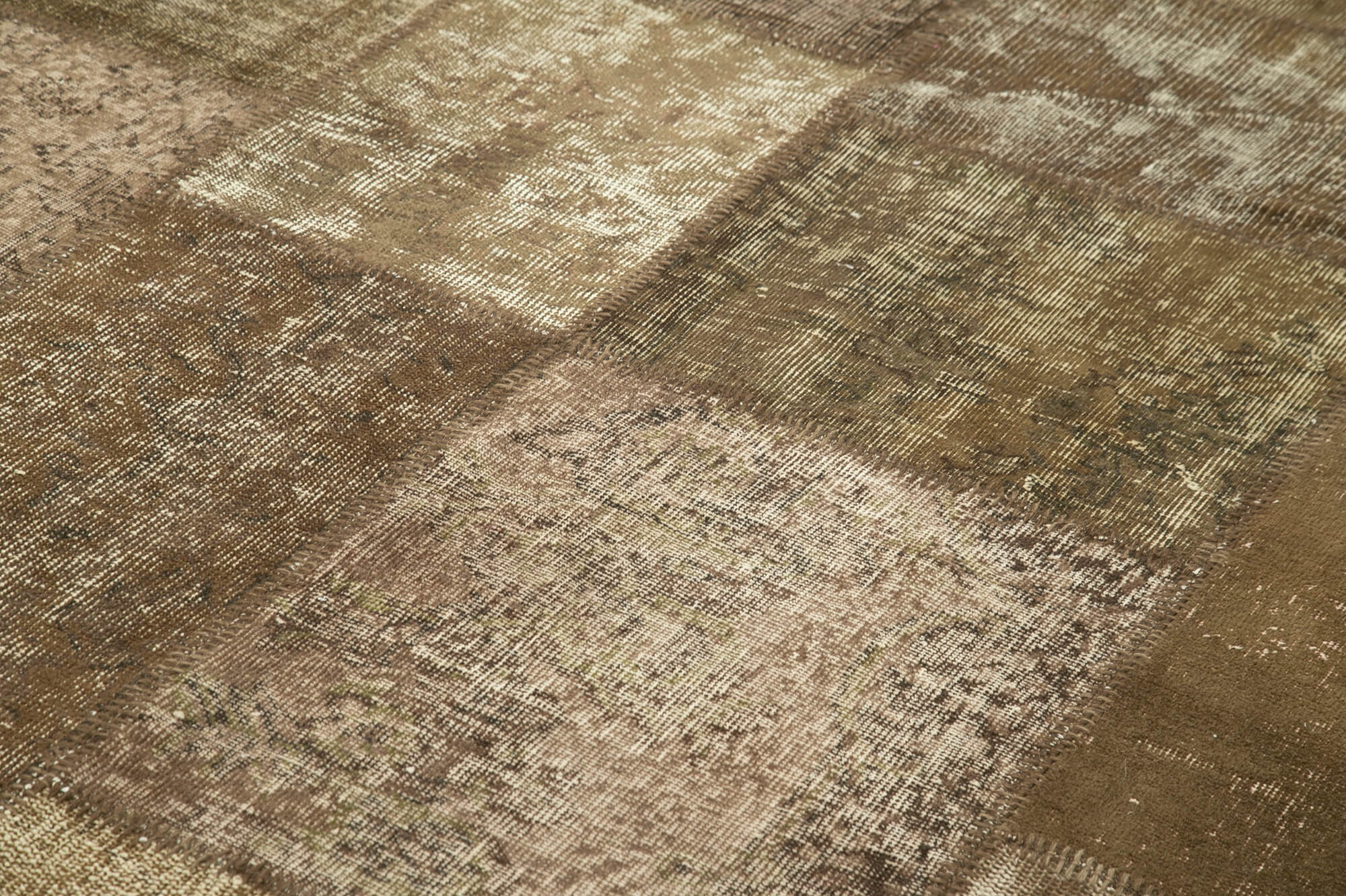 6x10 Brown Patchwork Rug - 31632