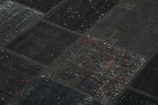 6x8 Black Patchwork Rug - 31840