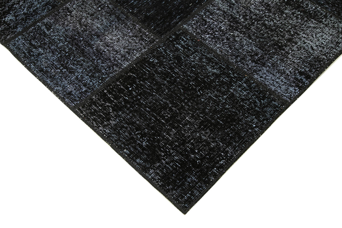 6x8 Black Patchwork Rug - 31898