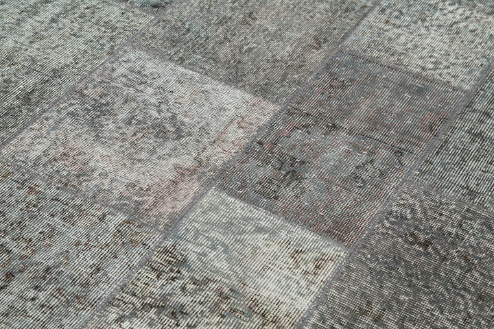 6x8 Grey Patchwork Rug - 31932