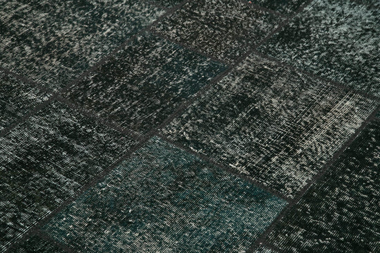 6x8 Black Patchwork Rug - 32001
