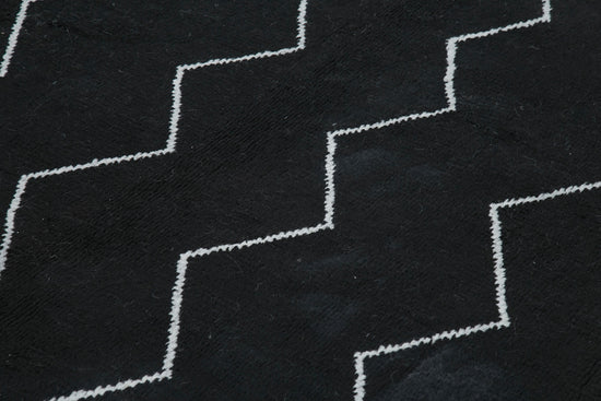 8x10 Black Moroccan Rug - 33003