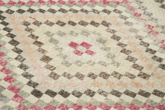 5x10 Beige Bohemian Rug  - 33179