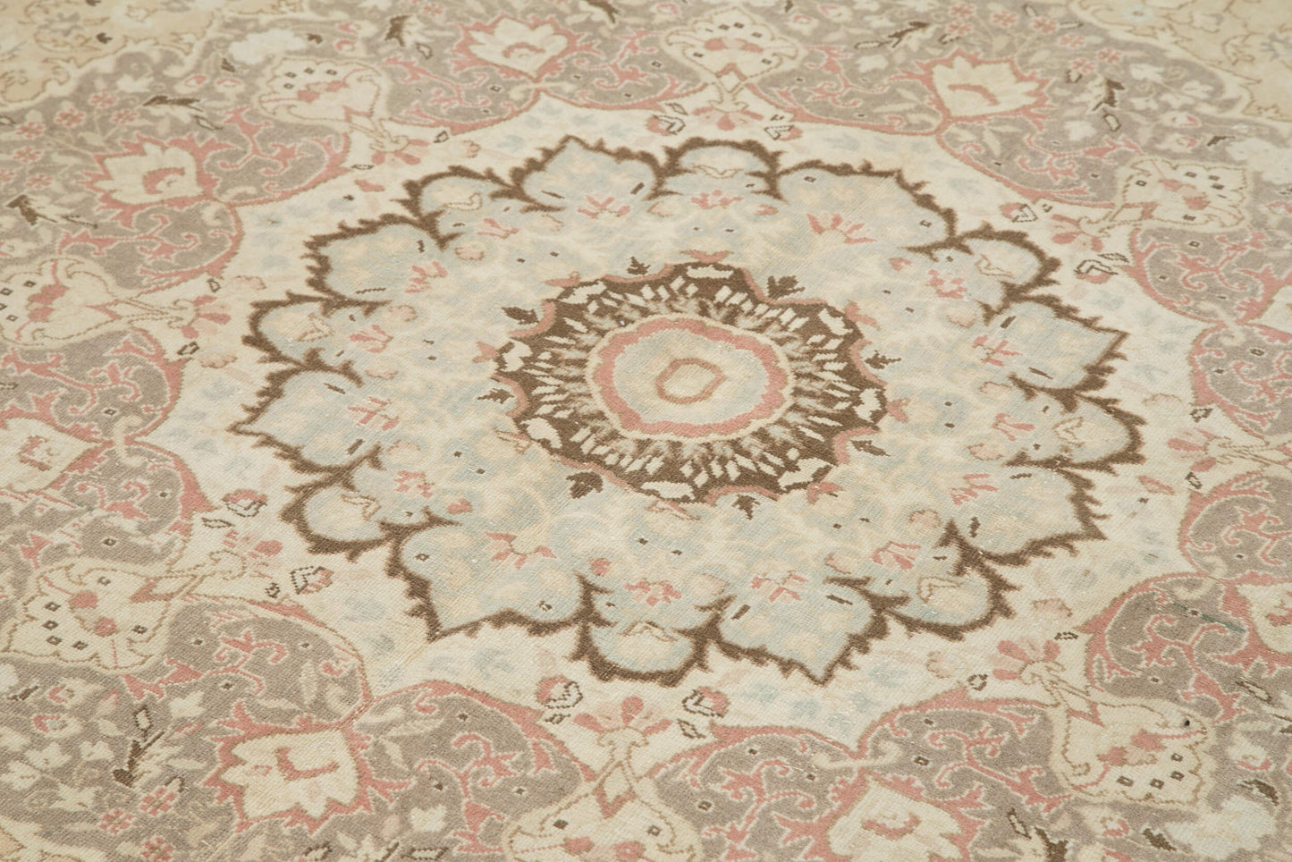 6x10 Beige Turkish Vintage Area Rug - 35280