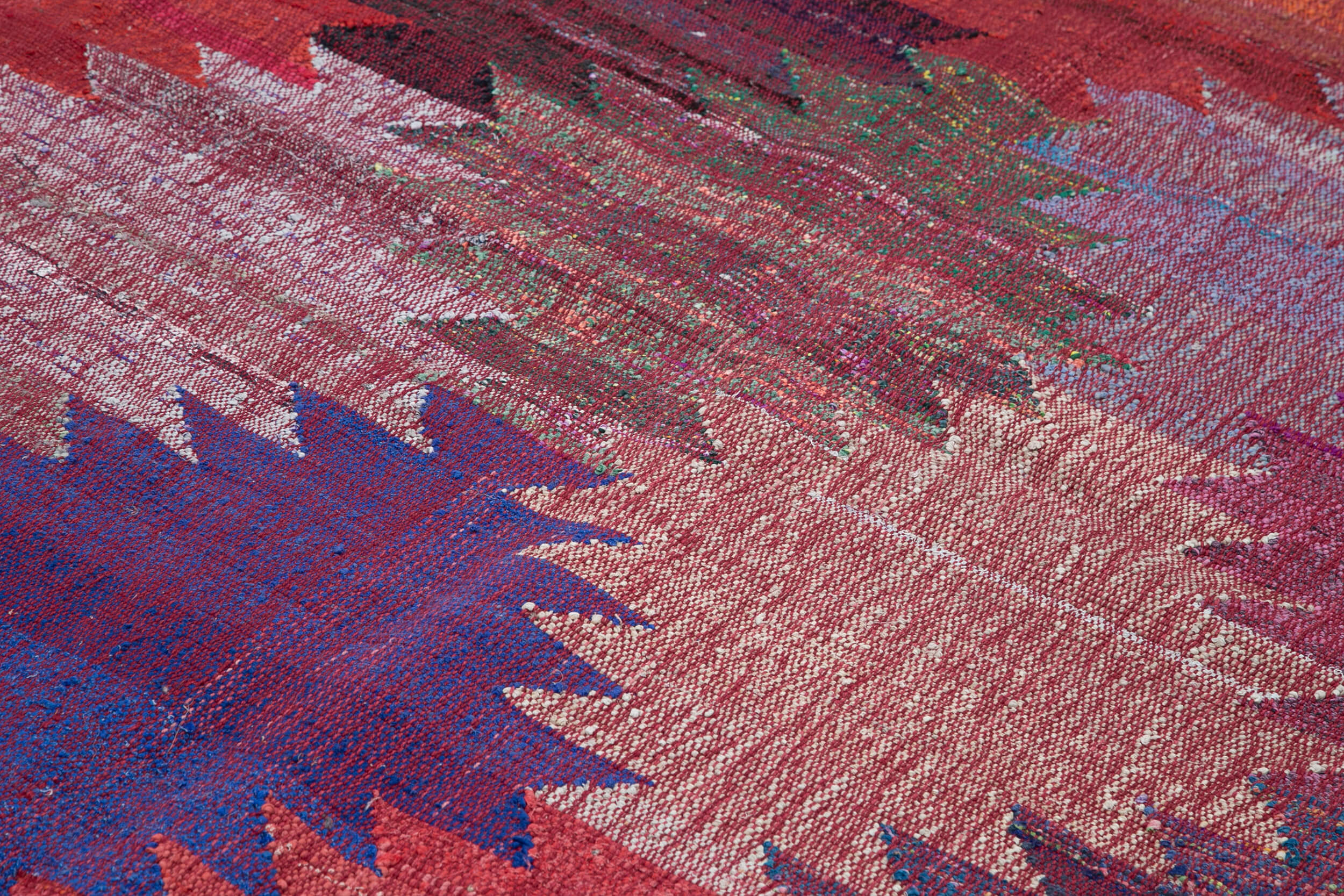8x11 Red Contemporary Area Rug - 35508