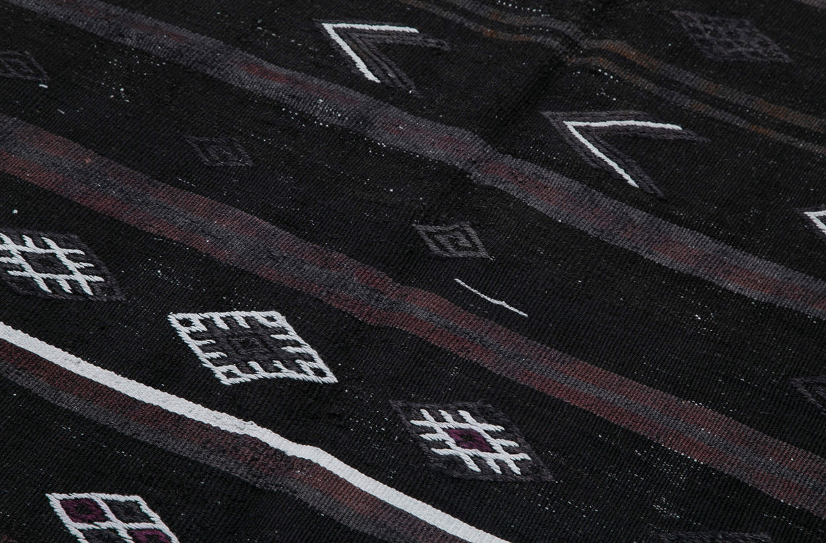 5x8 Black Vintage Turkish Kilim Rug - 35564