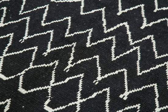 6x9 Black Moroccan Rug - 35774
