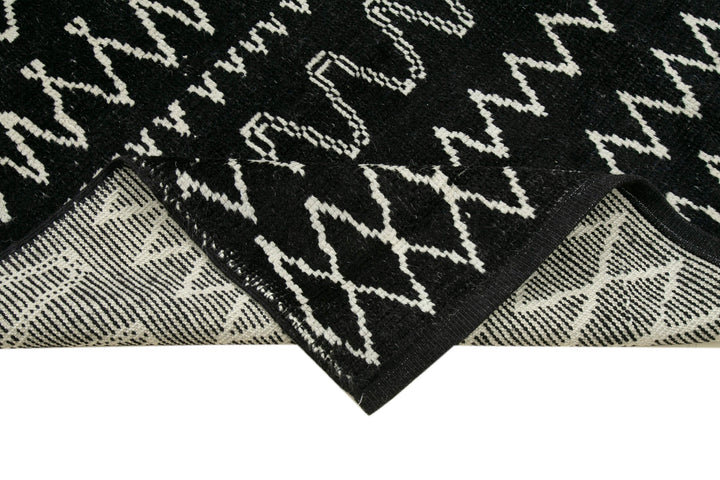 6x9 Black Moroccan Rug - 35774