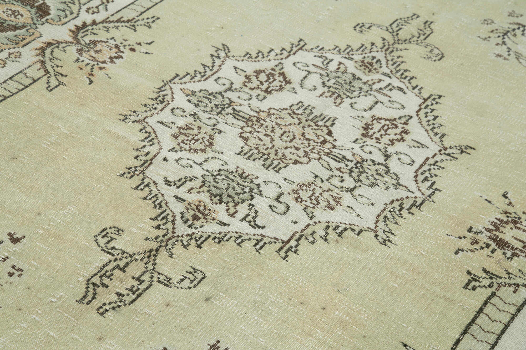 6x10 Beige Turkish Vintage Area Rug - 36588