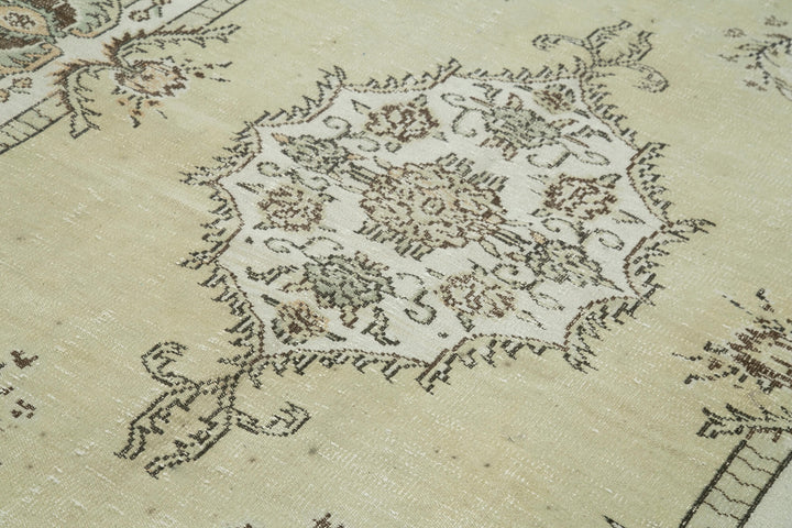 6x10 Beige Turkish Vintage Area Rug - 36588