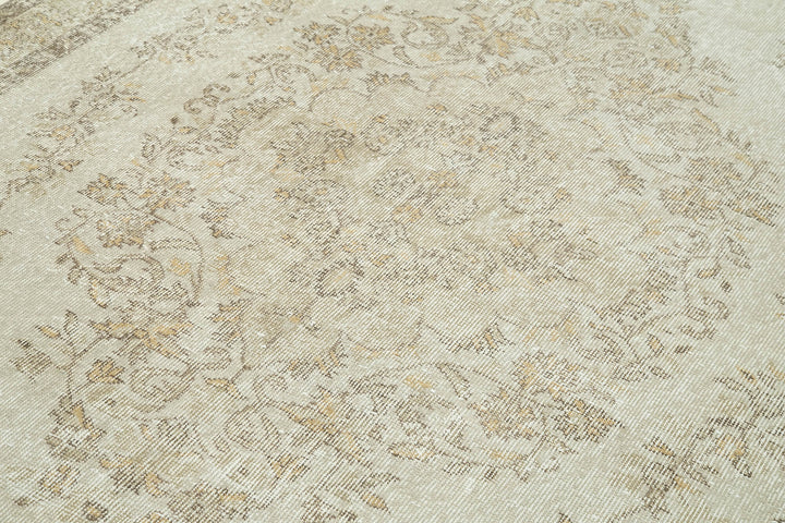 6x10 Beige Turkish Vintage Area Rug - 36637