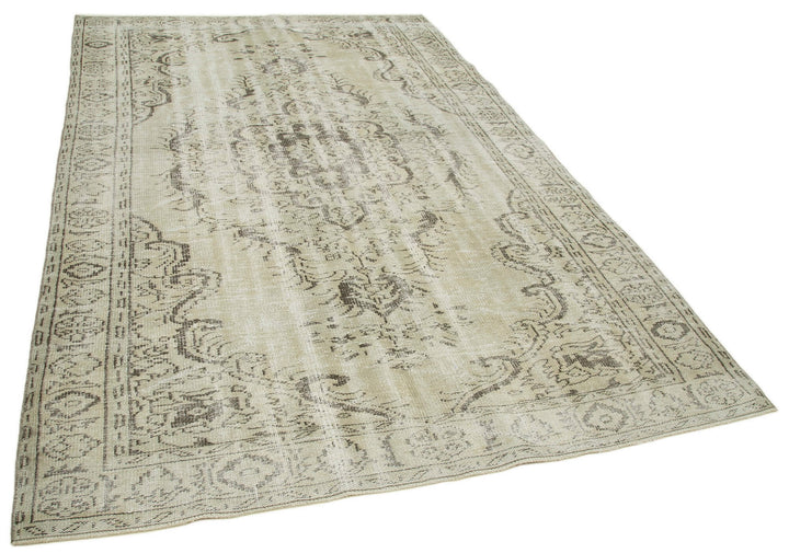 6x10 Beige Turkish Vintage Area Rug - 36693